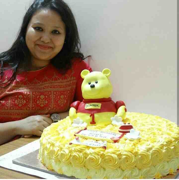 Dolly Thapa Cake